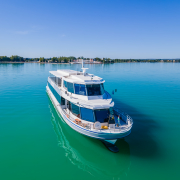 Szigliget motoros a Balatonon