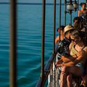 Sétahajó a fedélzetről