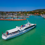 Szigliget motoros a Balatonon