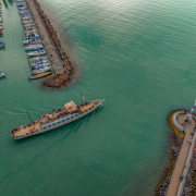 Kelén sétahajó a Balatonon