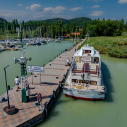 Szigliget hajóállomás Keszthely hajó