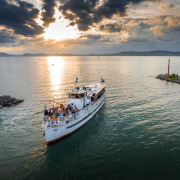 Balatonlelle hajóállomás Tünde hajó