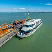 Tihany hajóállomás Szigliget hajó