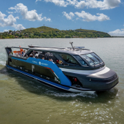 Fonyód hajóállomás Tomaj katamarán