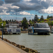 Fonyód hajóállomás Tomaj katamarán