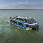 Balaton katamarán a Balatonon