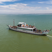 Jókai nosztalgiahajó Balatonfüreden
