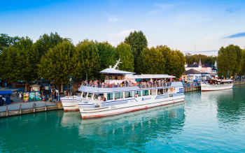 Siófok motoros a siófoki kikötőben